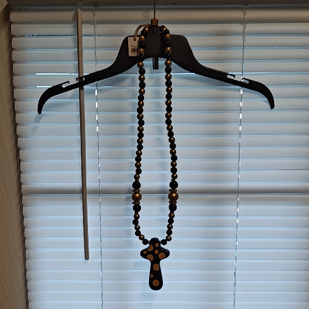 Simply Southern Mushroom Painted Wooden Necklace